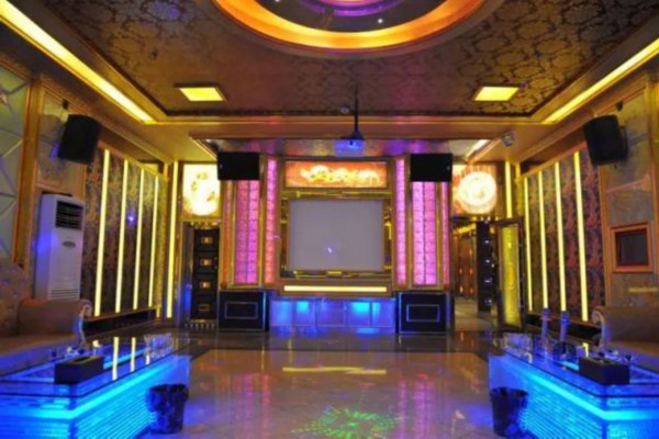 重庆boy专业按摩，舒缓身心，一按就灵！